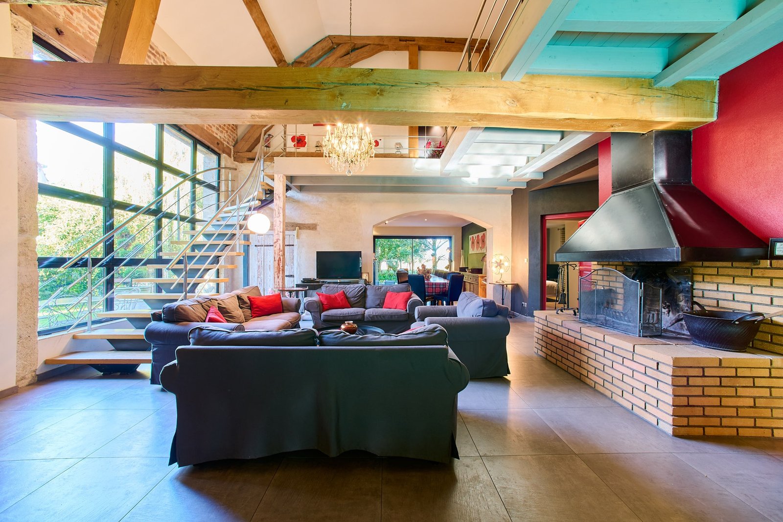 Ext&eacute;rieur du g&icirc;te C&ocirc;t&eacute; Rivi&egrave;re